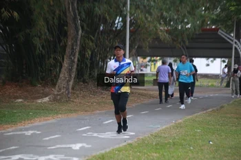 Runner Photo 4325574