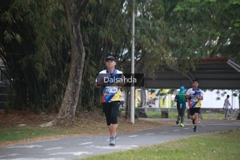 Runner Photo 4325575