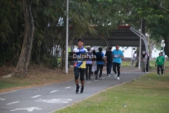 Runner Photo 4325585