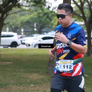 Runner Photo 4325615