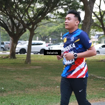 Runner Photo 4325633