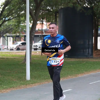 Runner Photo 4325650