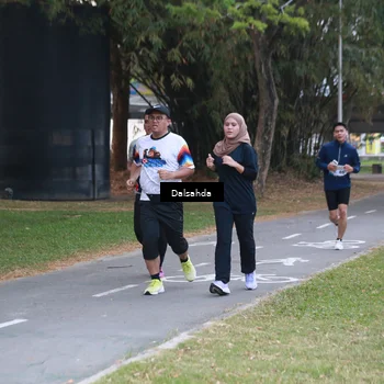 Runner Photo 4325659