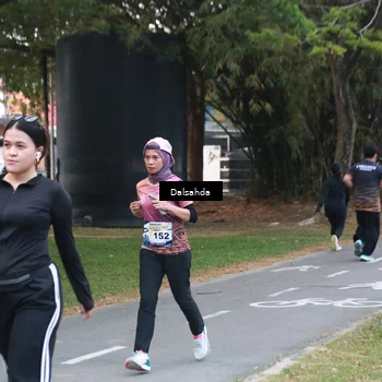 Runner Photo 4325705