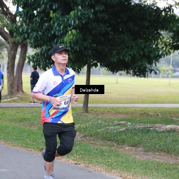 Runner Photo 4325732