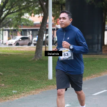 Runner Photo 4325747