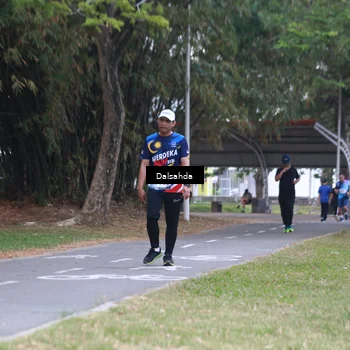 Runner Photo 4325754