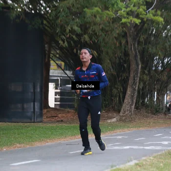 Runner Photo 4325765