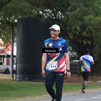Runner Photo 4325785