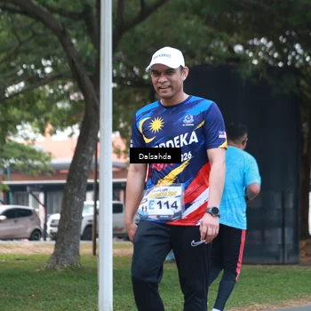 Runner Photo 4325786