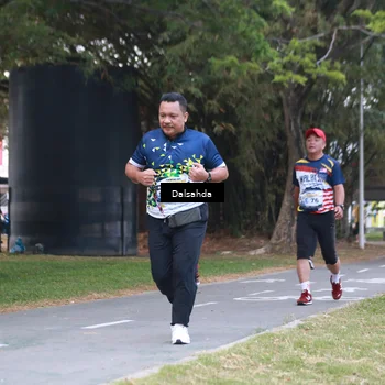 Runner Photo 4325863