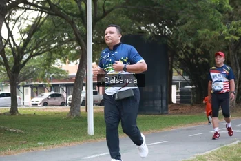 Runner Photo 4325880