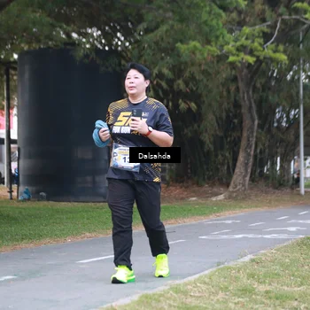 Runner Photo 4326051