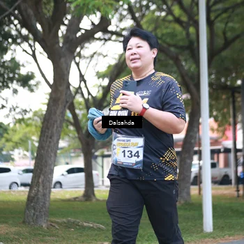 Runner Photo 4326068