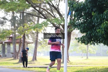 Runner Photo 4326394
