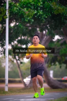 Runner Photo 4326762