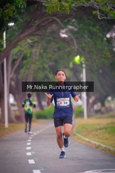 Runner Photo 4326767