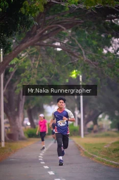 Runner Photo 4326777
