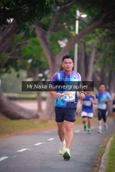 Runner Photo 4326812