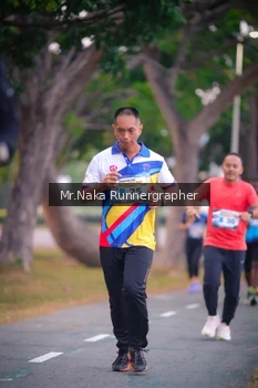 Runner Photo 4326845