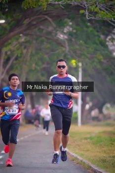 Runner Photo 4326868