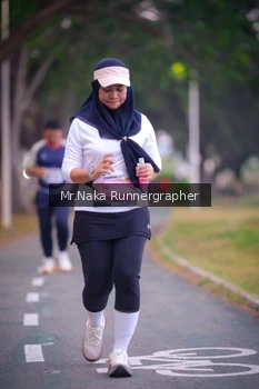 Runner Photo 4326894