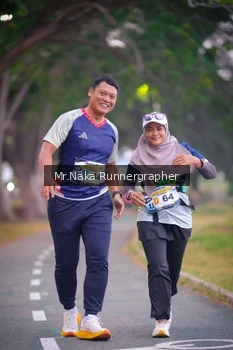 Runner Photo 4326896