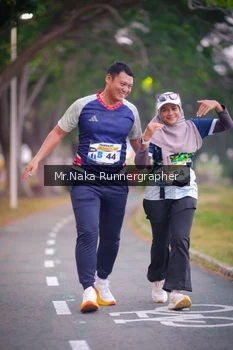 Runner Photo 4326898