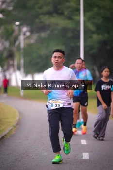 Runner Photo 4326934