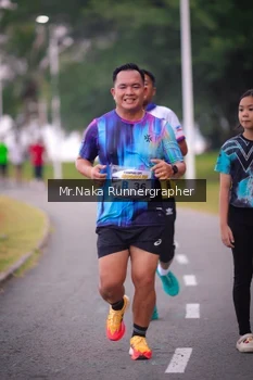 Runner Photo 4326936