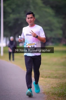 Runner Photo 4326946