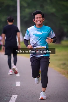 Runner Photo 4326948