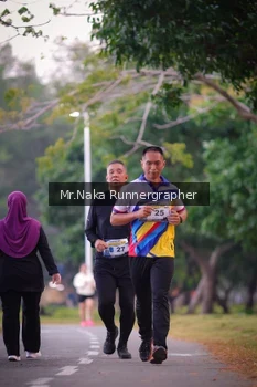 Runner Photo 4326969