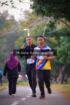 Runner Photo 4326971