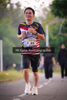 Runner Photo 4326994