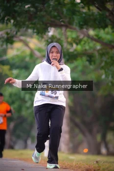Runner Photo 4327026