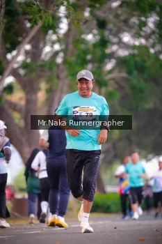 Runner Photo 4327075