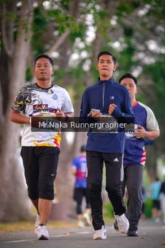 Runner Photo 4327109