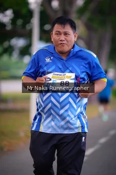 Runner Photo 4327176