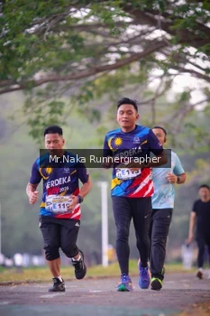 Runner Photo 4327238