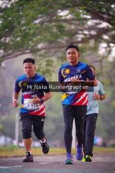Runner Photo 4327242