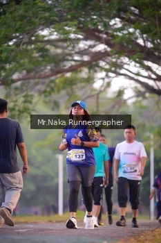 Runner Photo 4327286