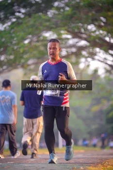 Runner Photo 4327334