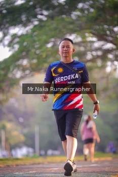 Runner Photo 4327365