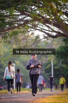 Runner Photo 4327392