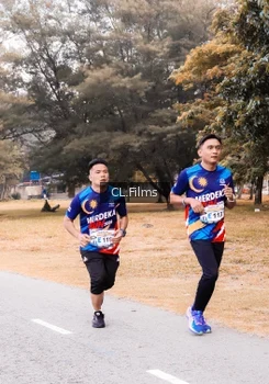 Runner Photo 4327768