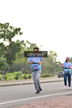 Runner Photo 4327876