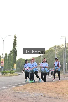 Runner Photo 4327898