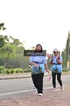 Runner Photo 4327913