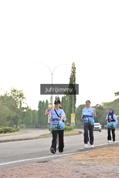 Runner Photo 4328072